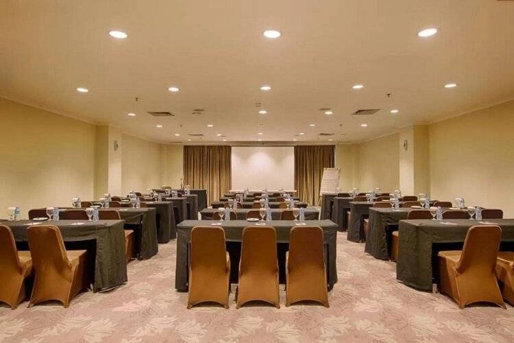 Royal Kuningan Hotel