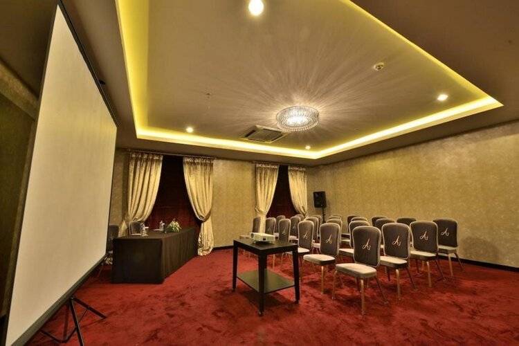 Amaroossa Cosmo Jakarta