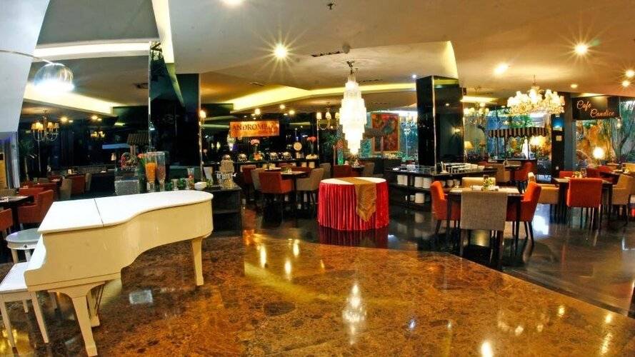 Amaroossa Cosmo Jakarta