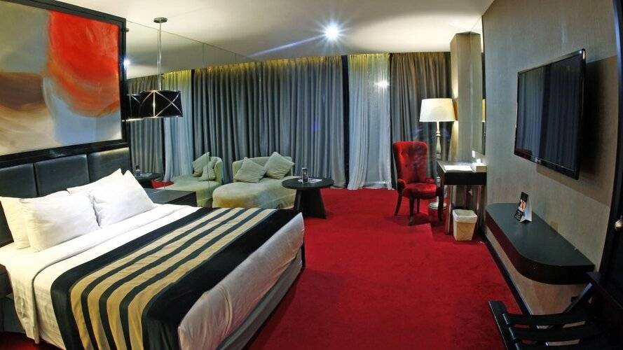 Amaroossa Cosmo Jakarta