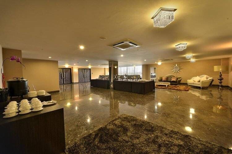 Amaroossa Cosmo Jakarta