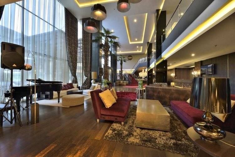 Amaroossa Cosmo Jakarta