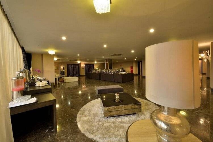 Amaroossa Cosmo Jakarta