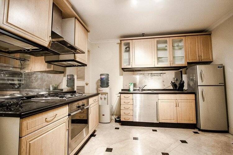 Batavia Apartments, Hotel & Service Residences