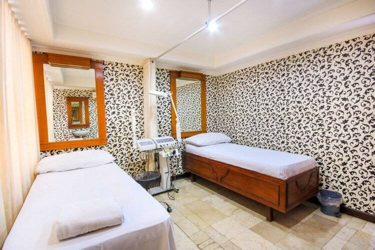 Grand Menteng Hotel