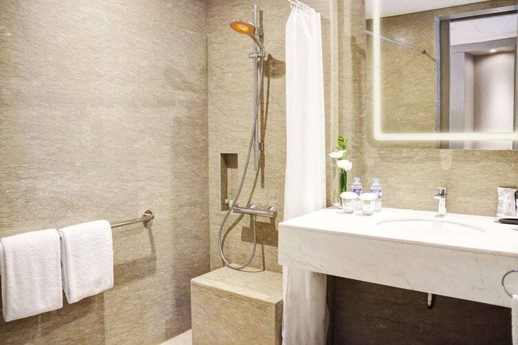 Doubletree By Hilton Jakarta - Diponegoro