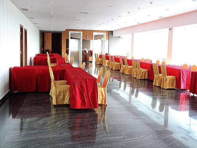 Hariston Hotel & Suites