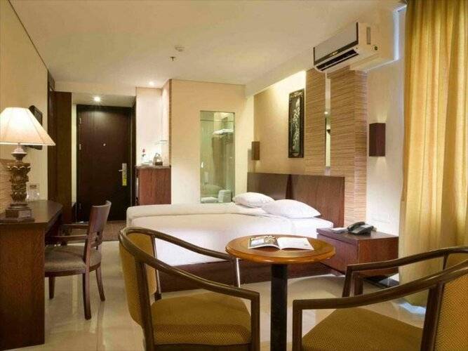 Losari Roxy Hotel