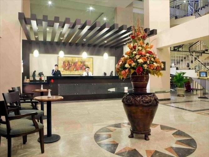 Losari Roxy Hotel