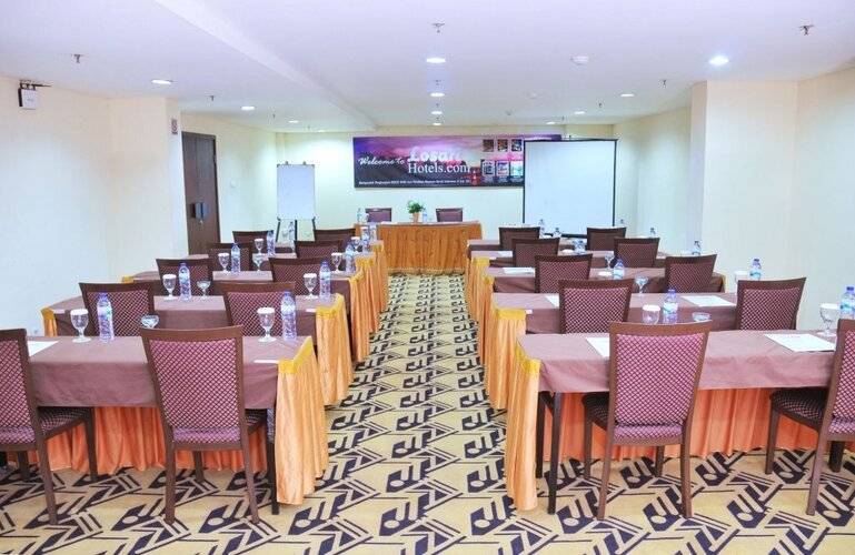 Losari Roxy Hotel