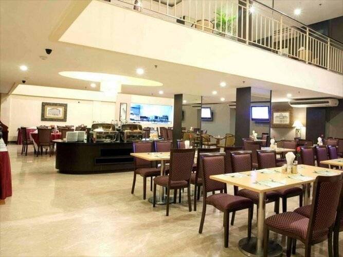 Losari Roxy Hotel