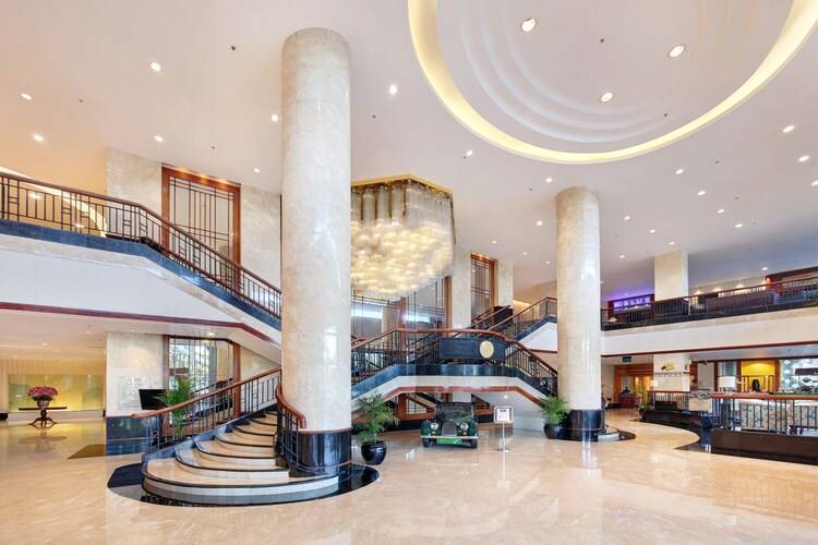 Lumire Hotel And Convention Center