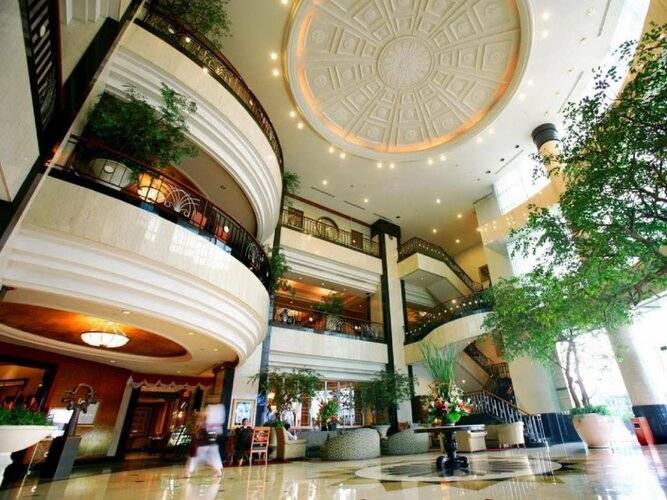 Menara Peninsula Hotel Jakarta