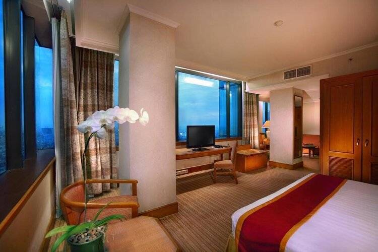 Menara Peninsula Hotel Jakarta