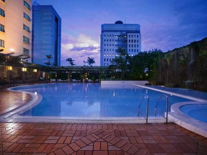 Menara Peninsula Hotel Jakarta