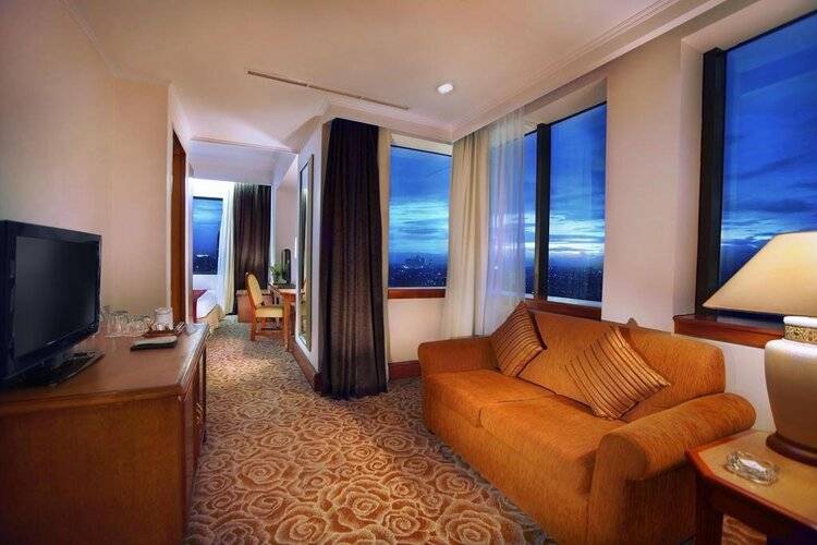 Menara Peninsula Hotel Jakarta