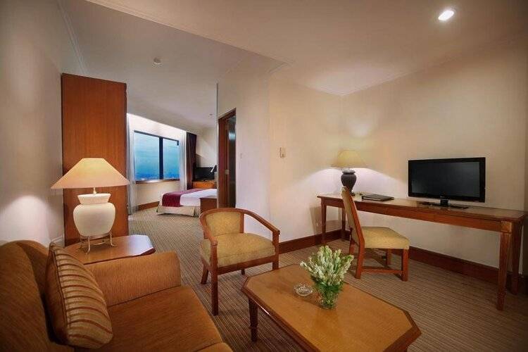 Menara Peninsula Hotel Jakarta