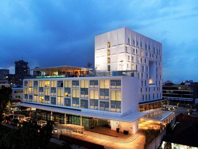 Morrissey Hotel Residences