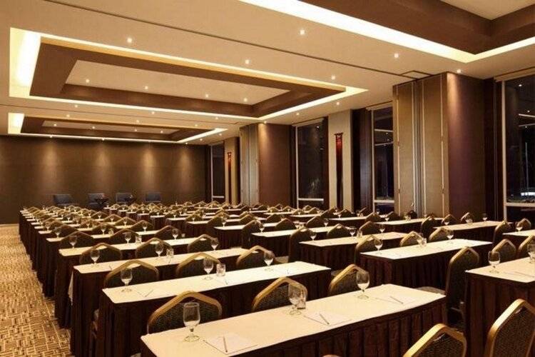 Oakwood Hotel & Apartments Taman Mini Jakarta