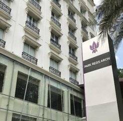 $item['hotel']['name']