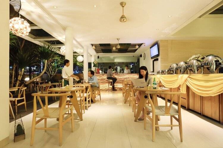 Rasuna Icon Hotel