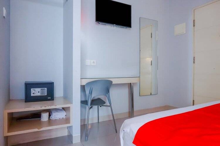 Super Oyo 90244 Hotel Antara