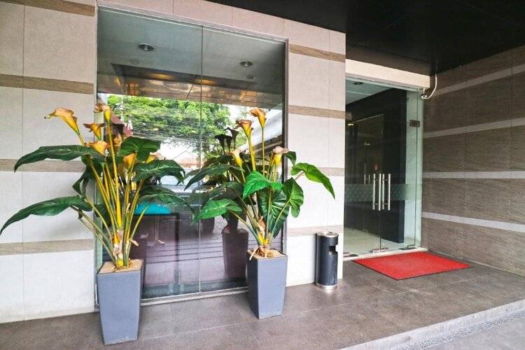 Super Oyo 90244 Hotel Antara
