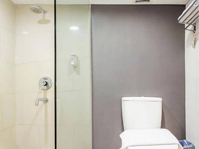 1o1 Urban Jakarta Kelapa Gading