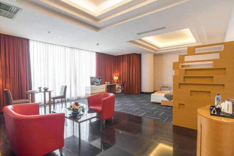 Merlynn Park Hotel