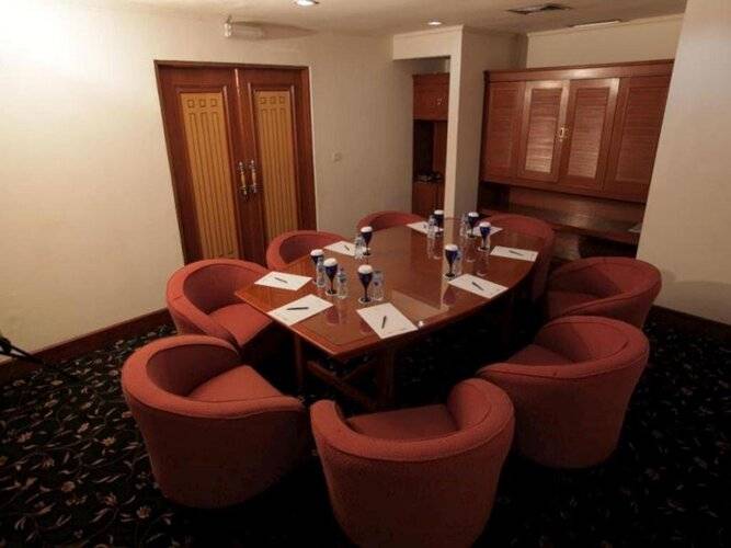 Oasis Amir Hotel