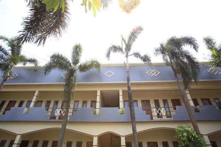Reddoorz Plus @ Karet Pedurenan 3