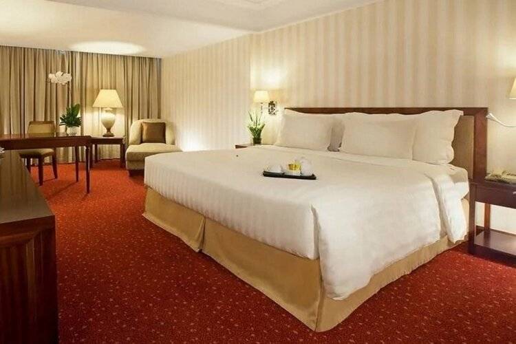Redtop Hotel & Convention Center