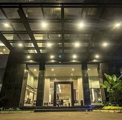 $item['hotel']['name']