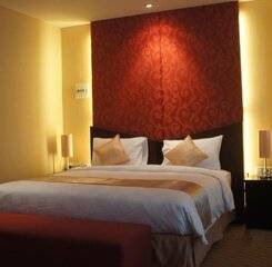 $item['hotel']['name']