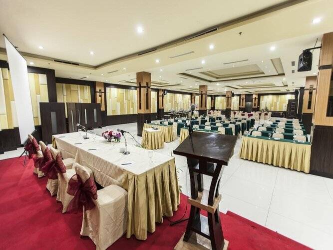 Hotel Orchardz Jayakarta