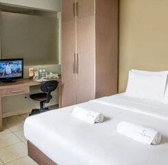 $item['hotel']['name']