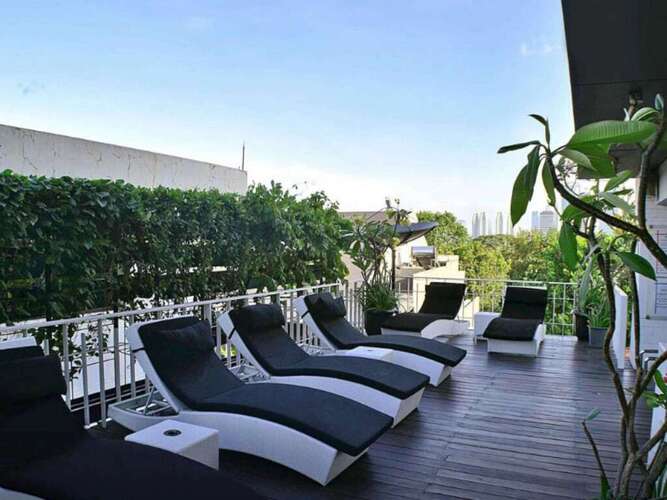 The Akmani Hotel