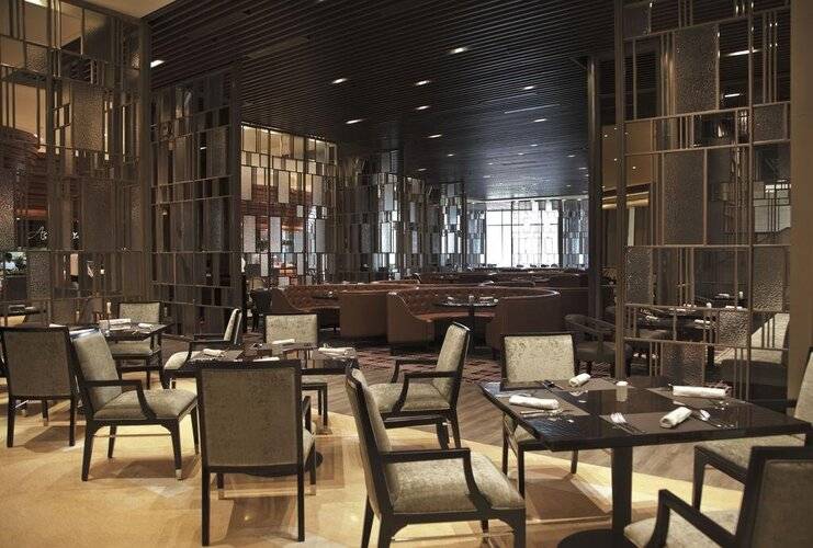 The Ritz-Carlton Jakarta, Mega Kuningan