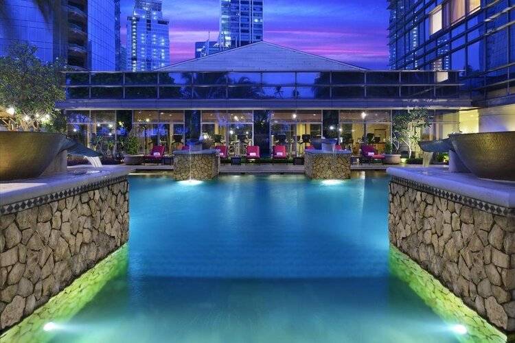The Ritz-Carlton Jakarta, Mega Kuningan