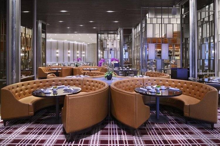 The Ritz-Carlton Jakarta, Mega Kuningan