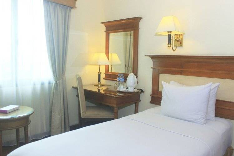Mega Anggrek Hotel & Convention