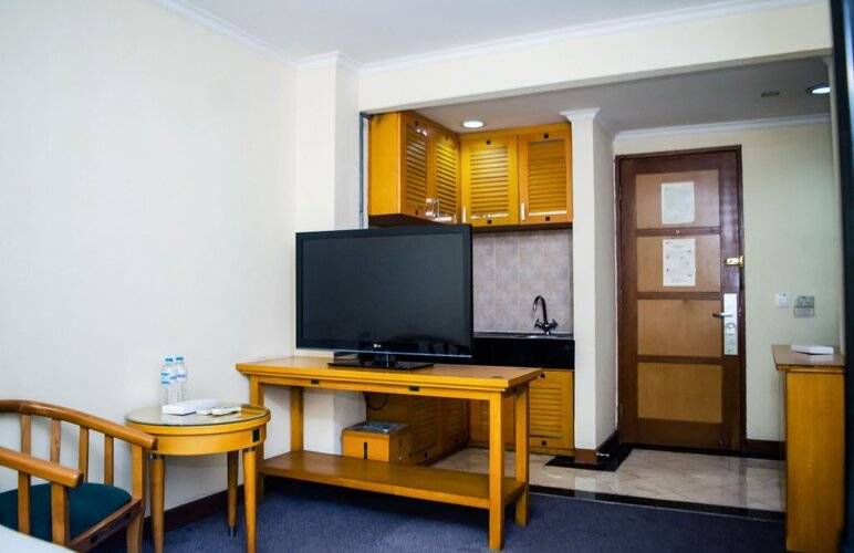 Mega Anggrek Hotel & Convention