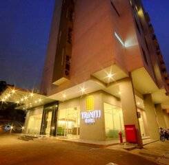 $item['hotel']['name']