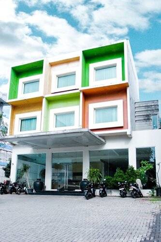 N2 Hotel Gunung Sahari