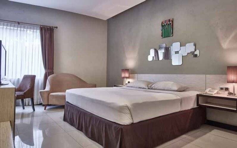 N3 Hotel Zainul Arifin