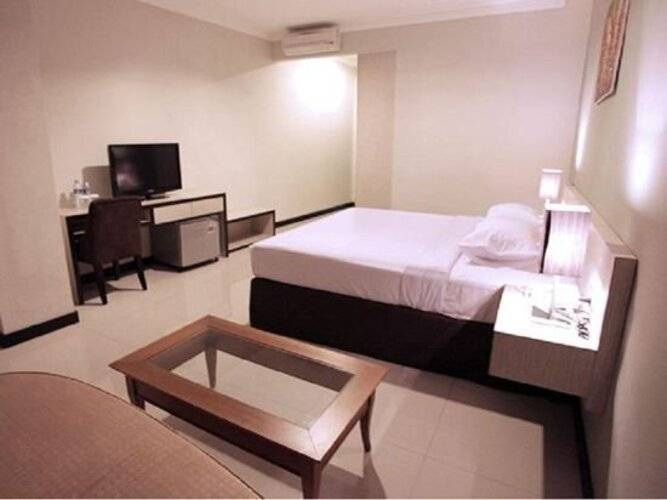 N3 Hotel Zainul Arifin