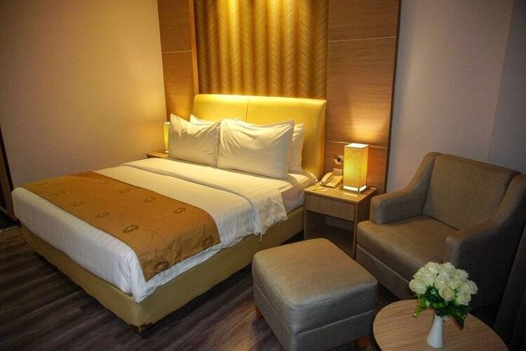 Orchardz Hotel Industri
