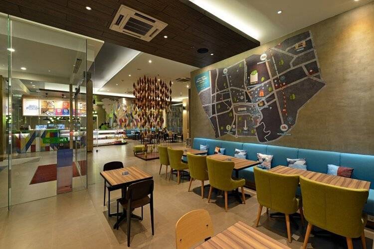 Pop Hotel Pasar Baru
