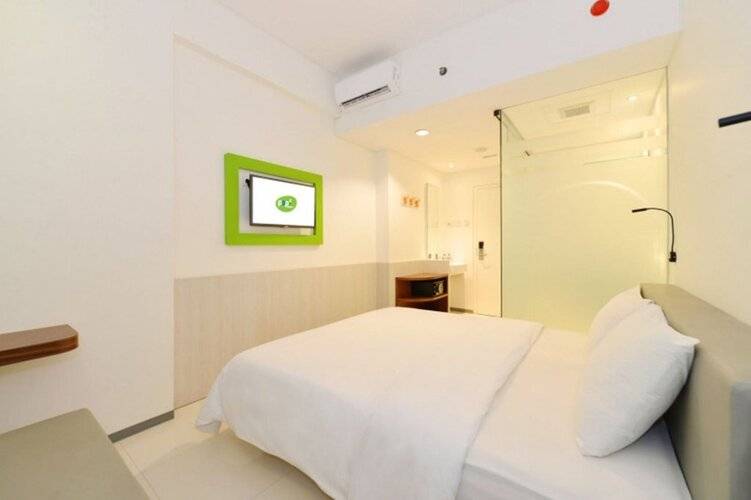 Pop Hotel Pasar Baru