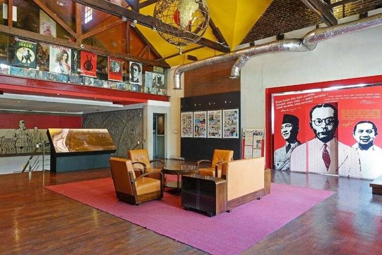 Pop Hotel Pasar Baru